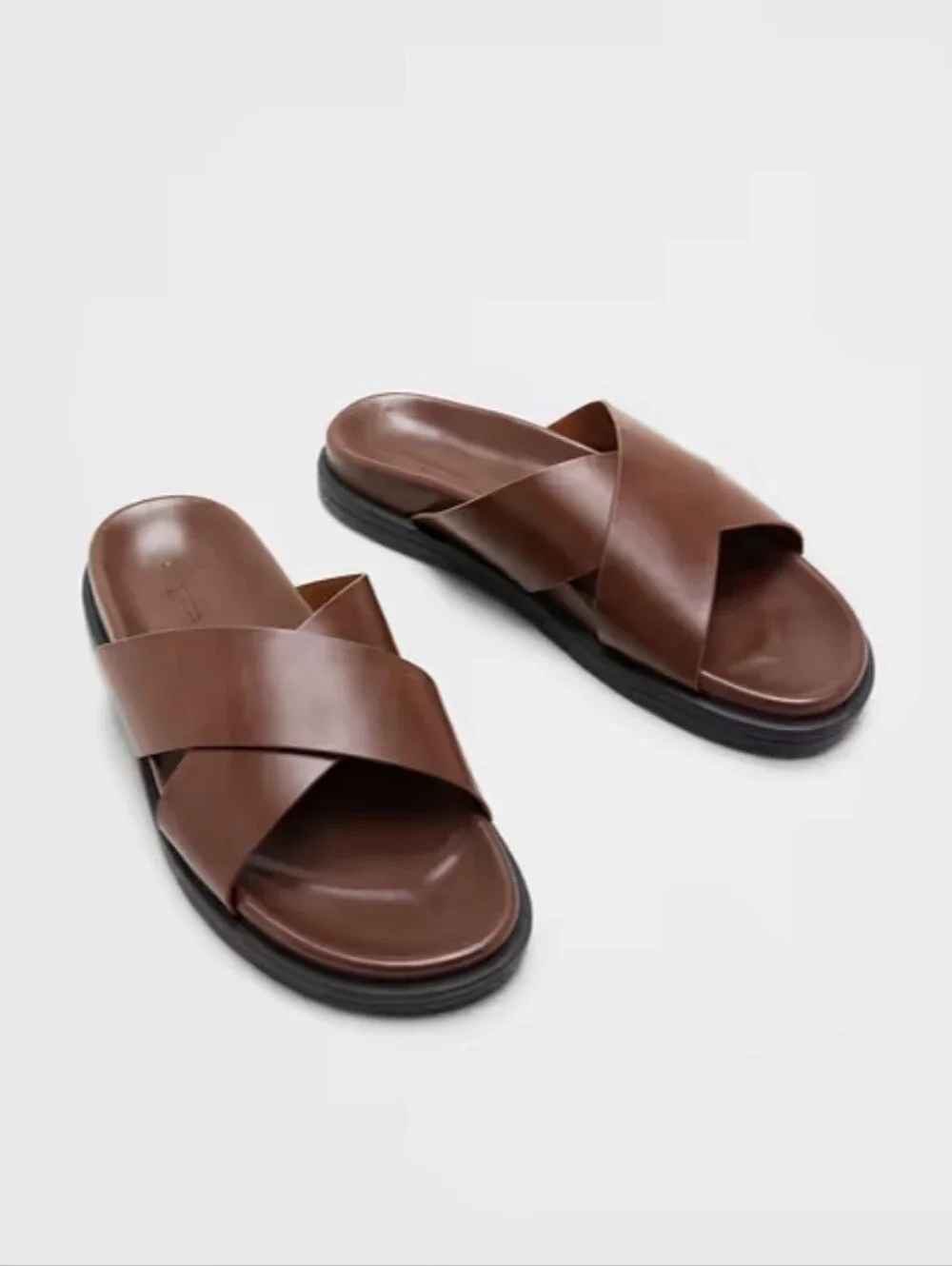 NWT Men's Vegan Leather Crossover Sandals Size 9.5 In Cognac By Banana Republic